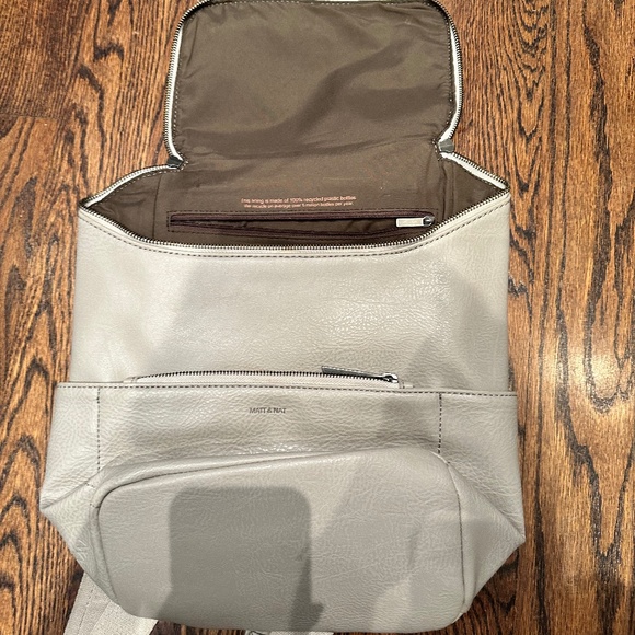 MATT & NAT GREY LEATHER BACKPACK - Picture 1 of 10